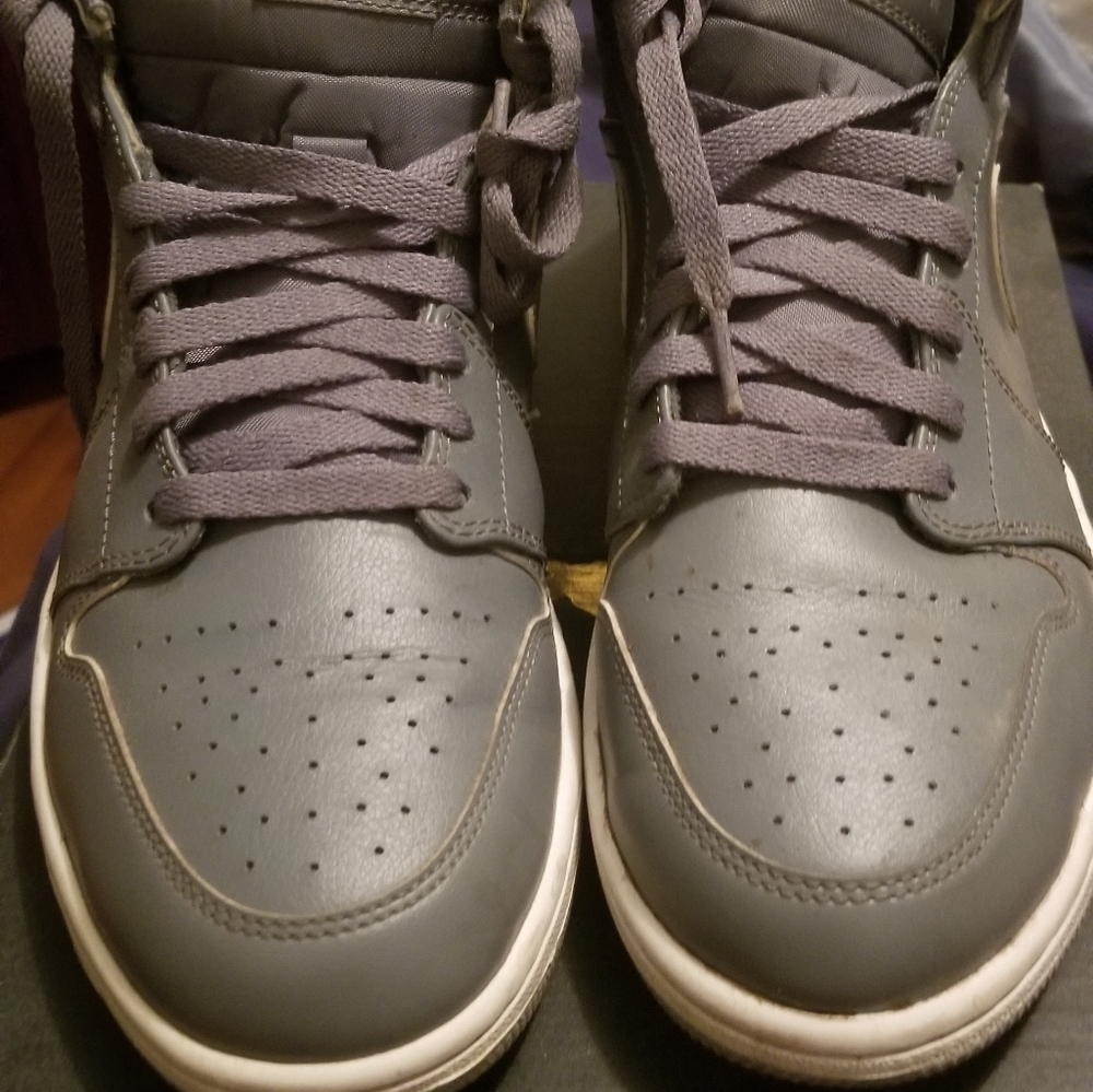 Air Jordan 1 mid